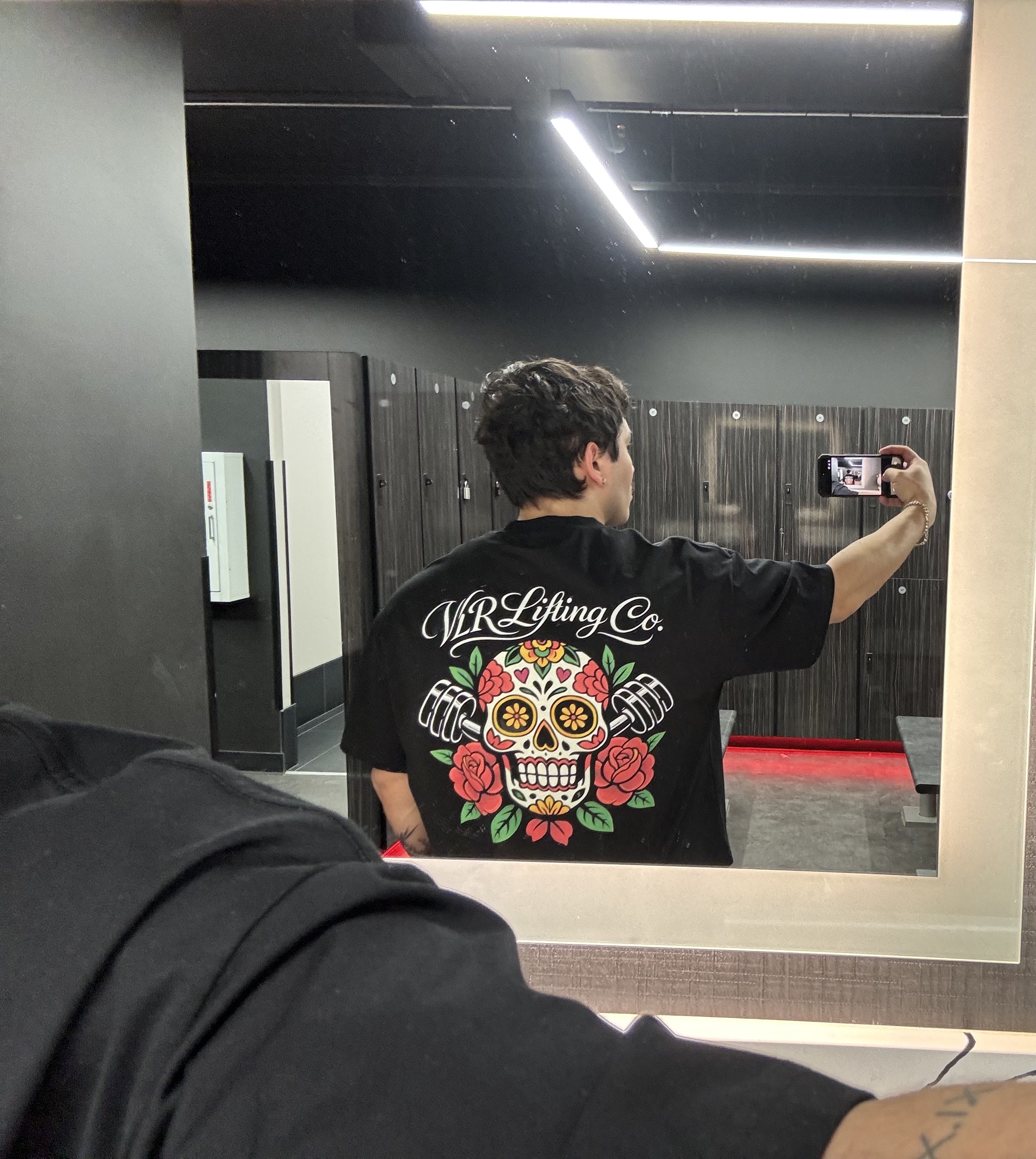 LIFT FOR LOS MUERTOS OVERSIZED TEE